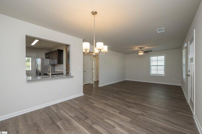 Property image 4 of 17 Thorndike Way in Lakeview at Berea, Greenville, SC 29617