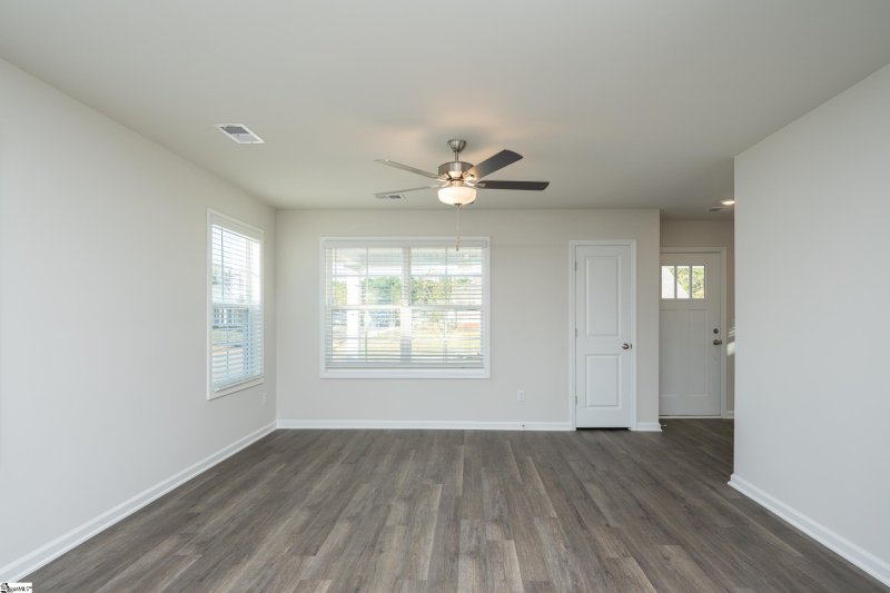 Property image 4 of 19 Thorndike Way in Lakeview at Berea, Greenville, SC 29617
