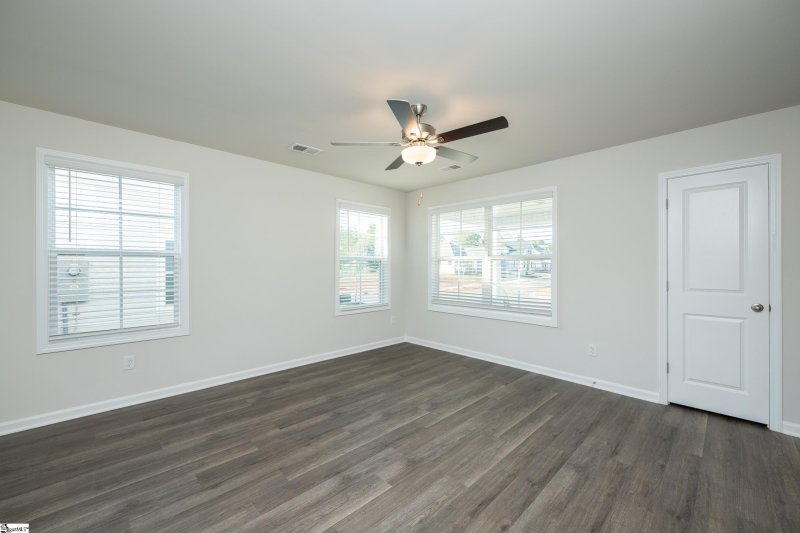 Property image 5 of 19 Thorndike Way in Lakeview at Berea, Greenville, SC 29617