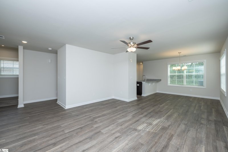 Property image 5 of 214 Waltham Court in Lakeview at Berea, Greenville, SC 29617