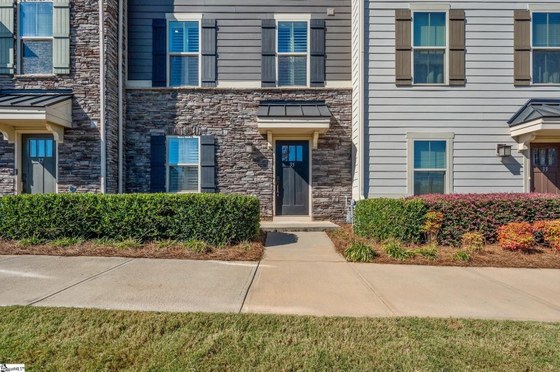 Property image 3 of 35 Itasca Drive in Highview Townes, Greenville, SC 29609