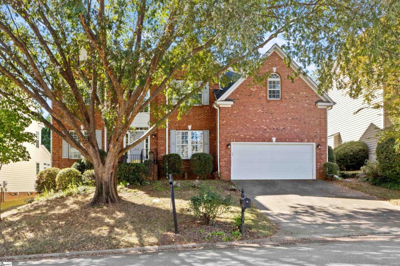 Lexington Place, Greenville Community