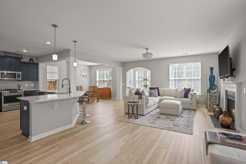Property image 3 of 121 Hyssop Court in Indigo Pointe, Greenville, SC 29607