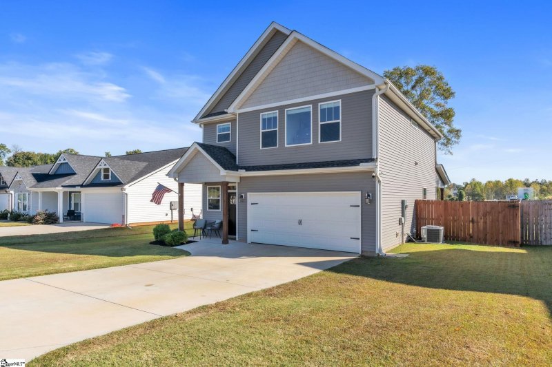 Property image 2 of 111 Sherwood Road in Whispering Pines, Easley, SC 29640