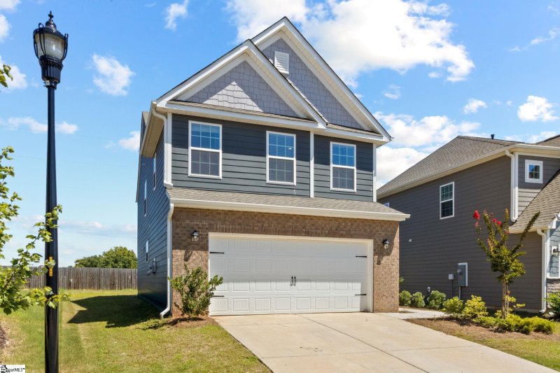 Property image 2 of 19 Fennec Drive in Fox Tail Cottages, Fountain Inn, SC 29644