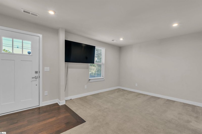 Property image 4 of 49 Itasca Drive in Highview Townes, Greenville, SC 29609