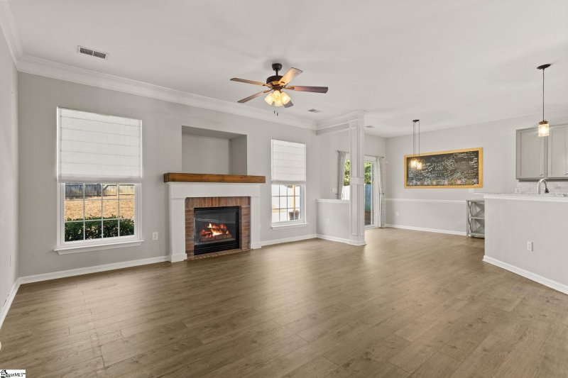 Property image 2 at 106 Scotsburn Court, Simpsonville, SC 29681-7275