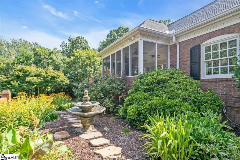 Property image 4 of 408 Huntington Road in Huntington, Greenville, SC 29615