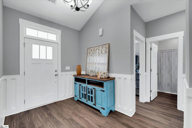 Property image 4 of 112 Foxbank Circle in Creekside Manor, Greer, SC 29651