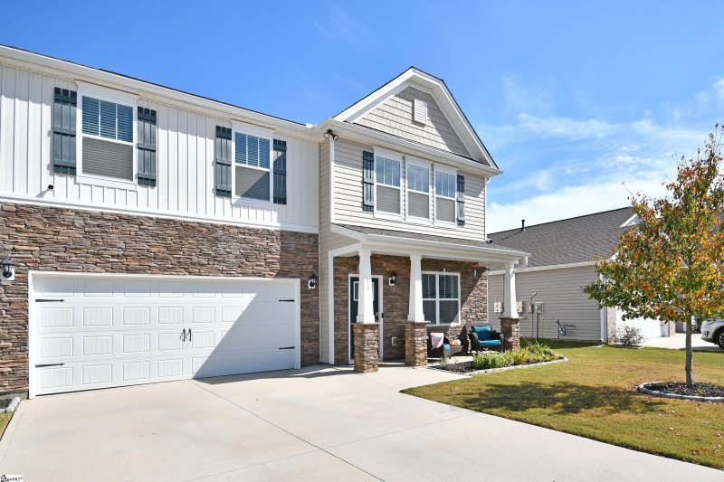 Property image 3 of 14 Darrowby Way in Hartridge Manor, Simpsonville, SC 29680