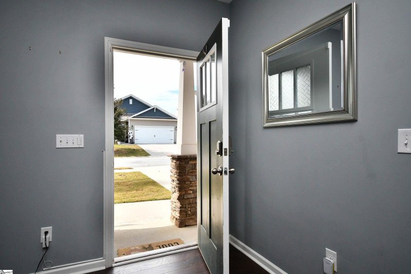 Property image 5 of 14 Darrowby Way in Hartridge Manor, Simpsonville, SC 29680