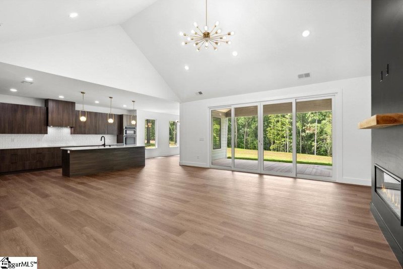 Property image 5 of 2032 Blessed Drive in Innova Estates, Inman, SC 29349