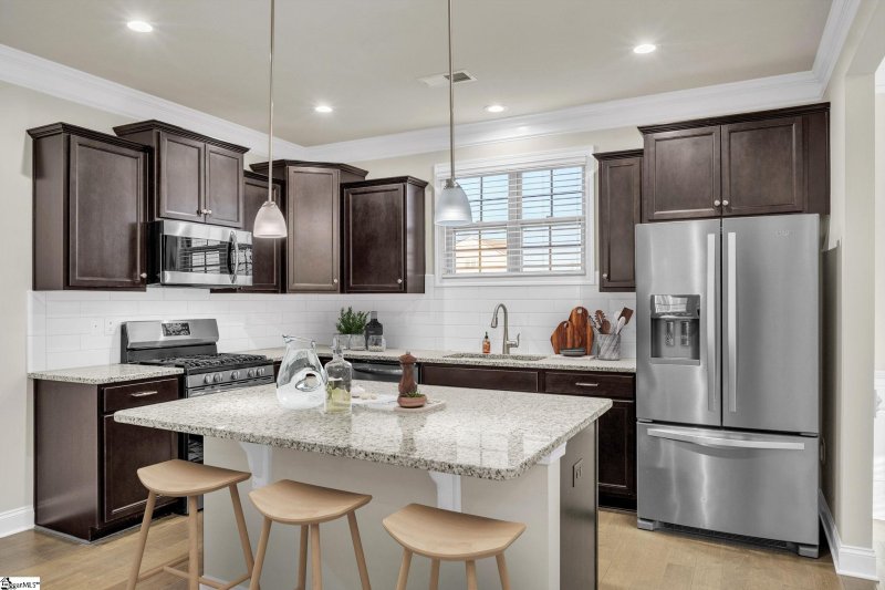 Property image 3 of 222 Raleighwood Lane in Heritage Village, Simpsonville, SC 29681