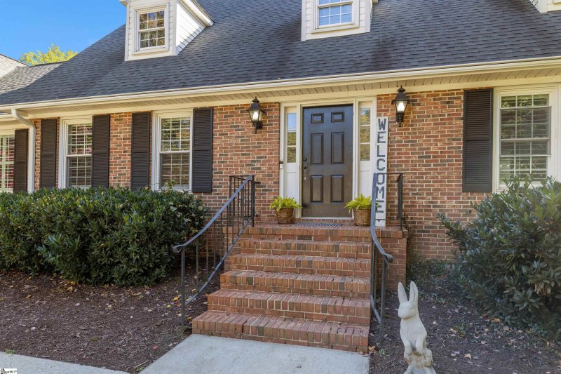 Property image 2 of 409 Sweetwater Road in Sugar Creek, Greer, SC 29650