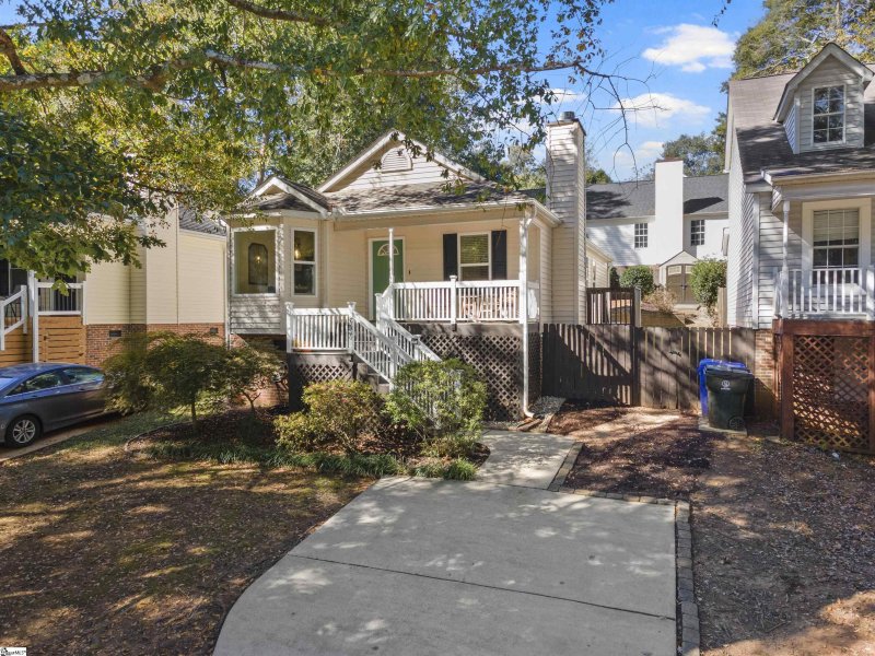 Property image 2 of 907 Townes Street in North Main, Greenville, SC 29609