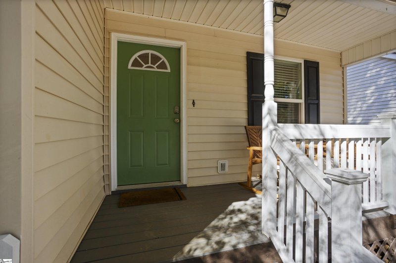 Property image 5 of 907 Townes Street in North Main, Greenville, SC 29609