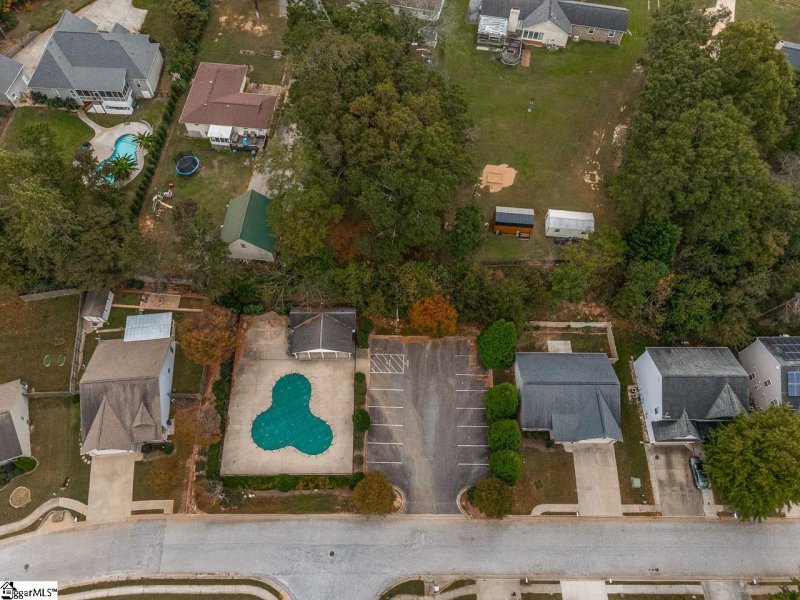 Property image 5 of 562 Chastine Drive in James Creek, Spartanburg, SC 29301