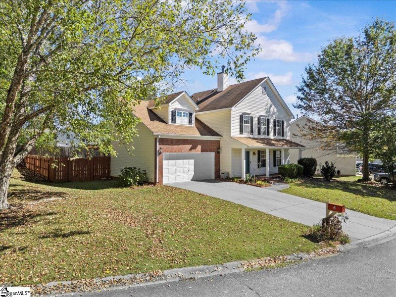 Property image 2 of 6 Avenel Court in Sparrows Point, Simpsonville, SC 29681