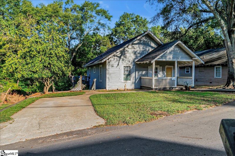 Property image 4 of 516 Spring Street in Woodside Mill, Greenville, SC 29611