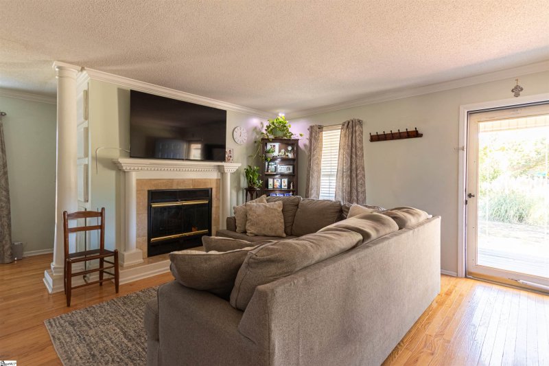 Property image 3 of 200 Polo Drive in Wedgefield, Simpsonville, SC 29681