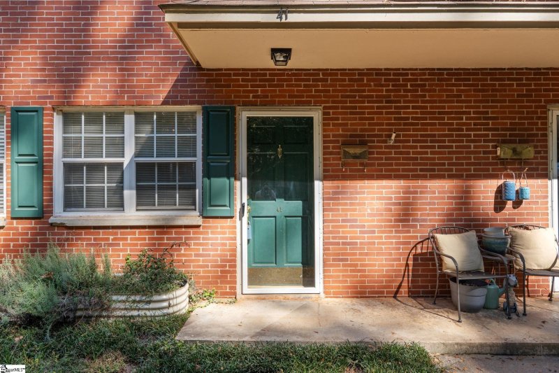 Property image 3 of 41 Faris Circle in Faris Ridge, Greenville, SC 29605