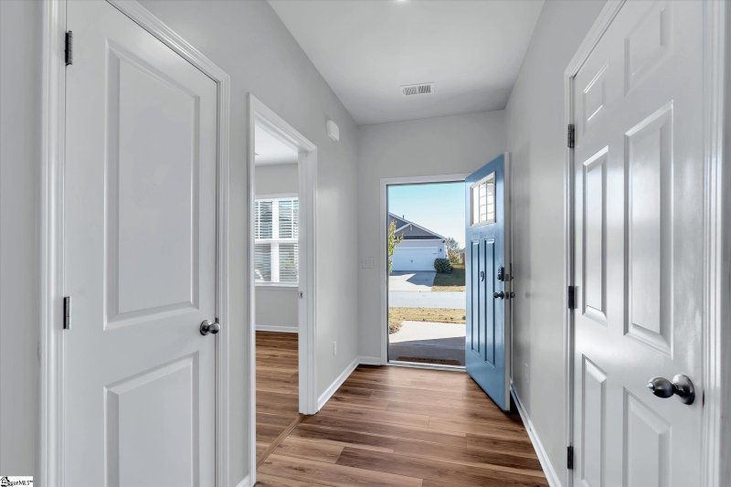 Property image 2 of 9 Bridlewood Lane in Triple Creek, Piedmont, SC 29673