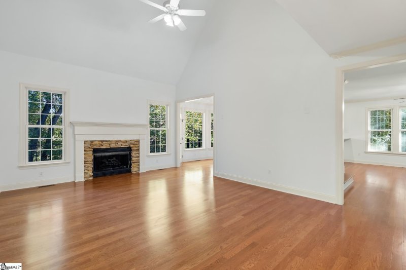 Property image 3 of 216 Asheton Lakes Way in Asheton Lakes, Simpsonville, SC 29681