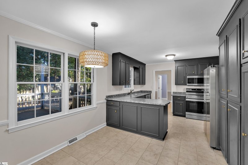 Property image 3 of 5 Edwards Mill Court in Seven Oaks, Taylors, SC 29687