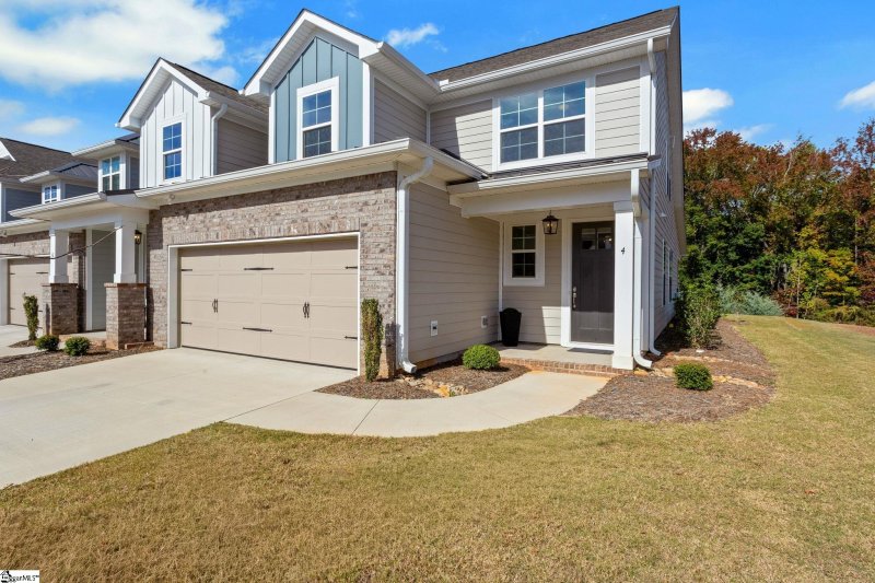 Property image 2 at 4 Hensley Road, Greenville, SC 29607