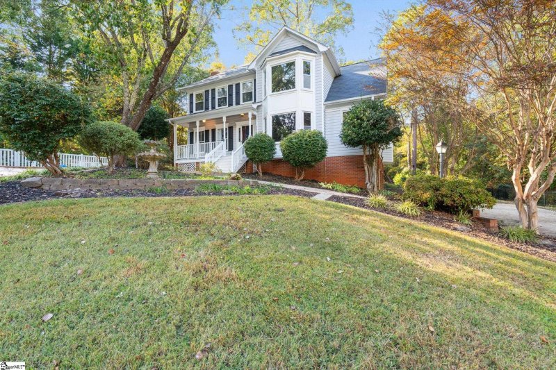 Property image 3 of 28 Bernwood Drive in Pebble Valley, Taylors, SC 29687