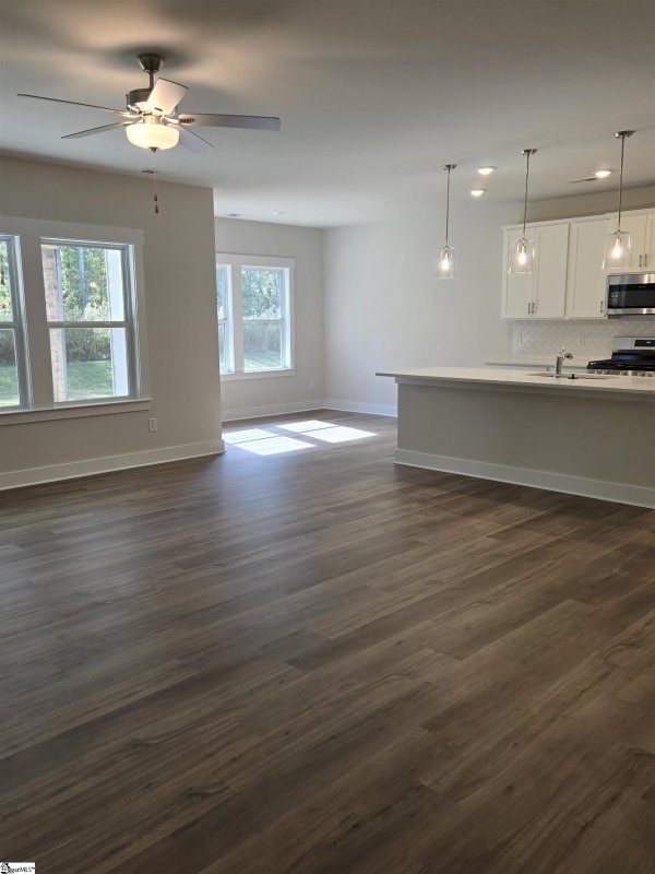 Property image 5 of 334 Alyssa Landing Drive in Southgrove, Fountain Inn, SC 29644