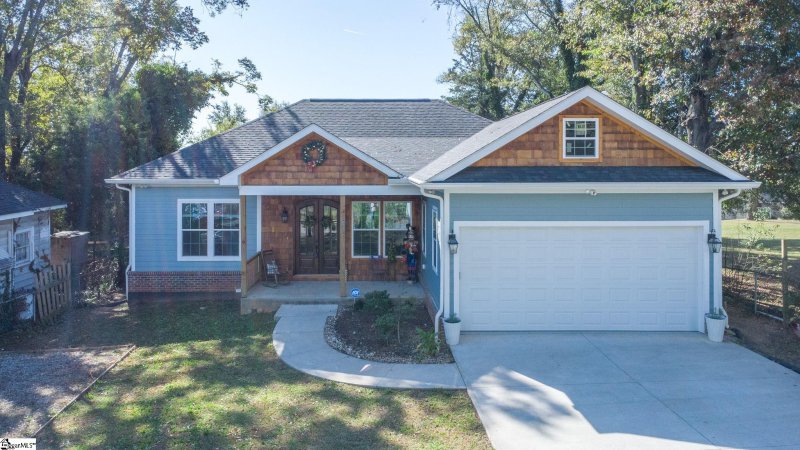 Property image 5 of 303 W Morgan Street in City View, Greenville, SC 29611