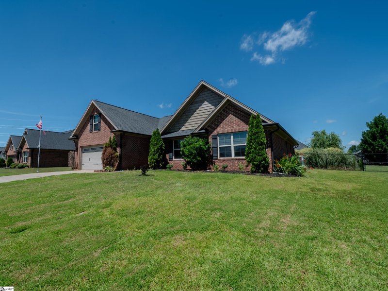 Property image 4 of 303 E Story Bush Lane in Bush Fork, Inman, SC 29349