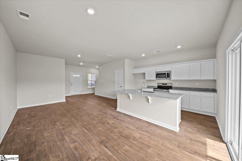 Property image 4 of 106 Lowland Drive in Clarke Townes, Anderson, SC 29621