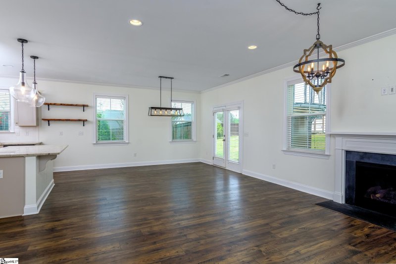 Property image 5 of 305 Timberland Way in Arbor Woods, Piedmont, SC 29673