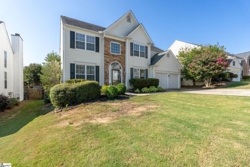 Property image 3 of 8 Breckenridge Court in Avalon Reserve, Greenville, SC 29615