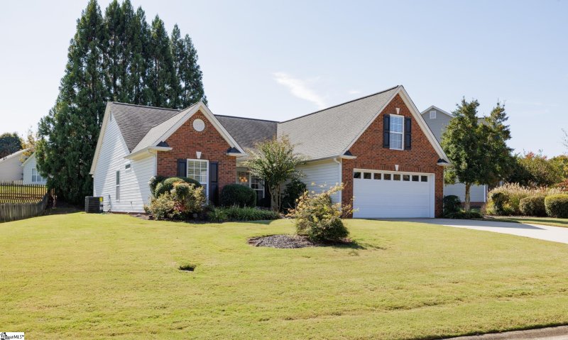 Property image 2 at 146 Longwood Lane, Easley, SC 29642