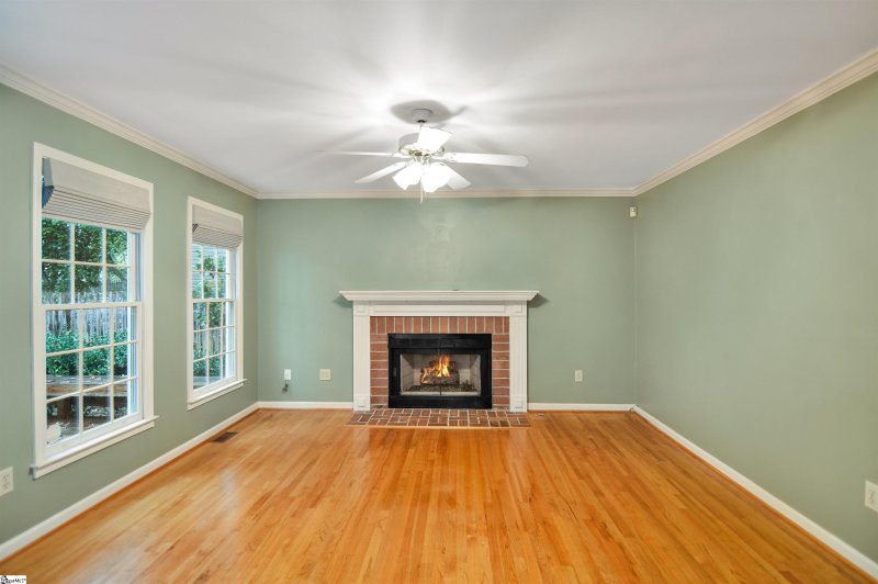 Property image 5 of 104 Deer Spring Lane in Neely Farm, Simpsonville, SC 29680