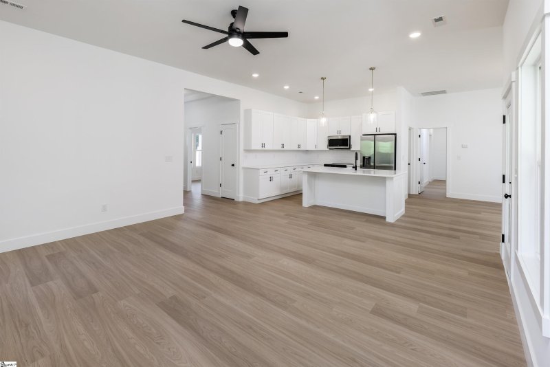 Property image 5 of 506 Vault Way in Dorman Meadows, Roebuck, SC 29376