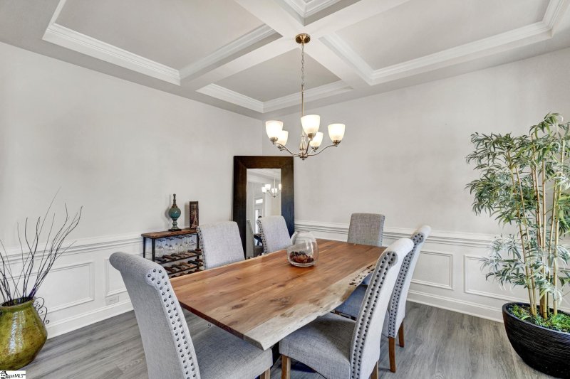 Property image 5 of 111 Pelham Glen Way in Pelham Glen, Greer, SC 29651-7087