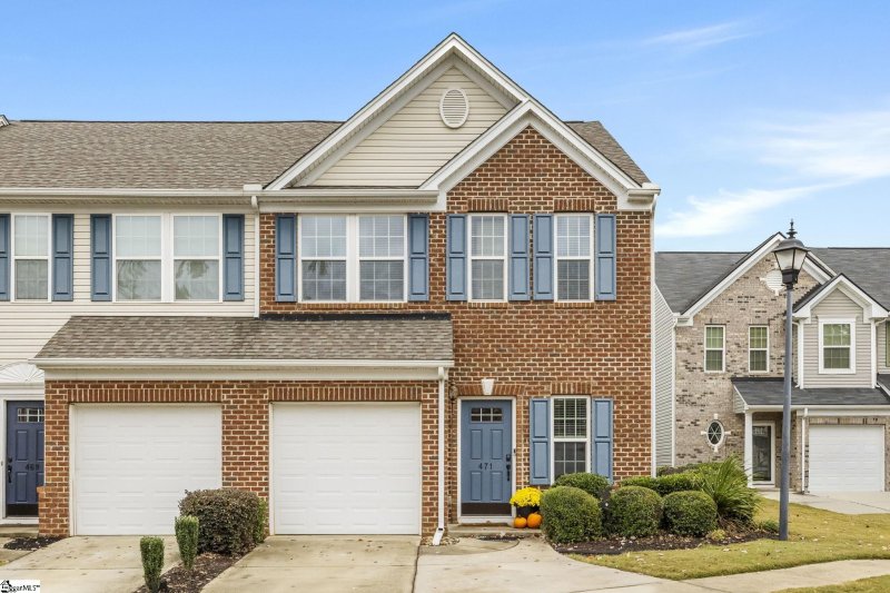 Property image 2 of 471 Woodbark Court in Crescentwood Village, Mauldin, SC 29662