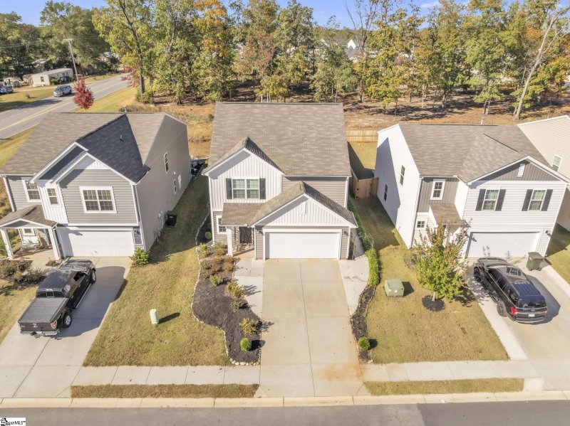 Property image 2 of 109 Anna Gray Circle in North View, Easley, SC 29640-9327