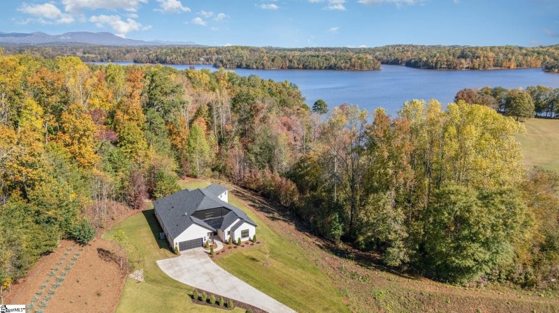 313 Stillwaters Bay Drive