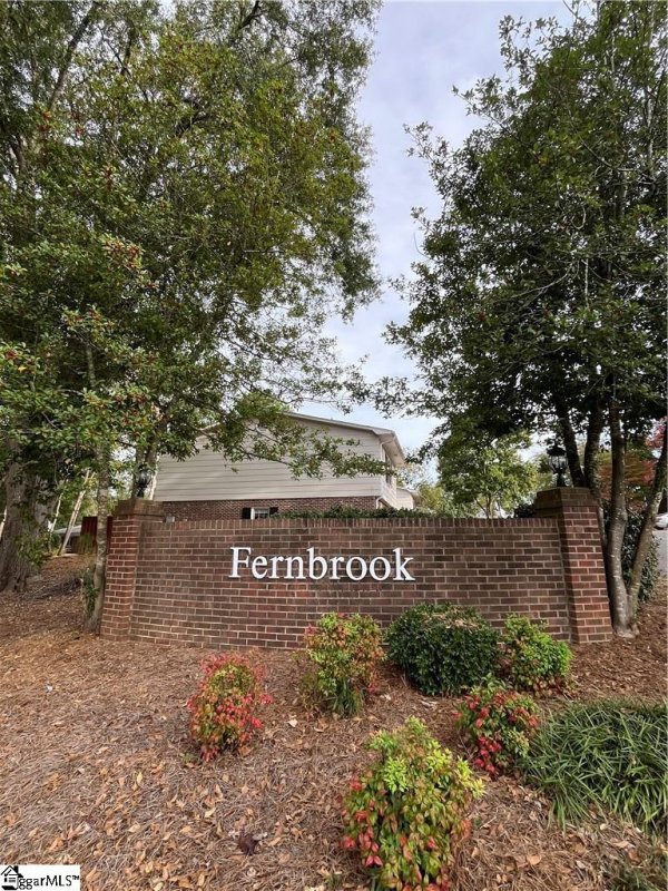 Property image 2 of 151 Fernridge Drive in Fernwood, Spartanburg, SC 29307