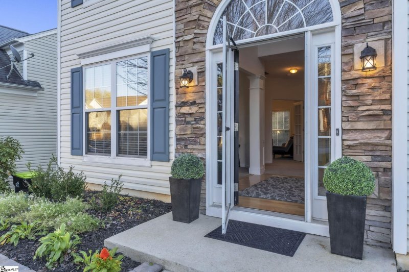 Property image 4 at 516 Collingsworth Lane, Greenville, SC 29615