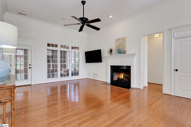 Property image 4 at 3 Toulouse Place, Greenville, SC 29615