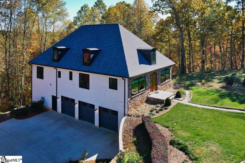 Property image 3 of 101 Cabernet Way in Crescent Mountain Vineyard, Travelers Rest, SC 29690-7724