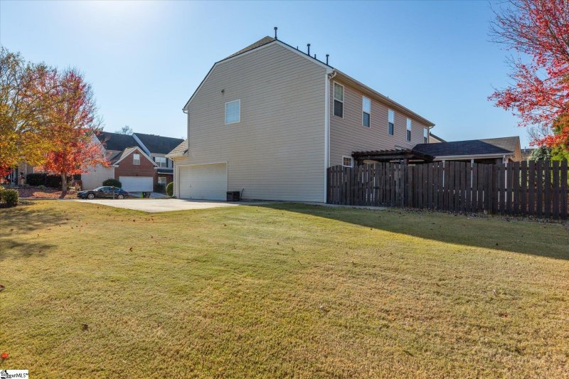 Property image 4 at 105 River Summit Drive, Simpsonville, SC 29681