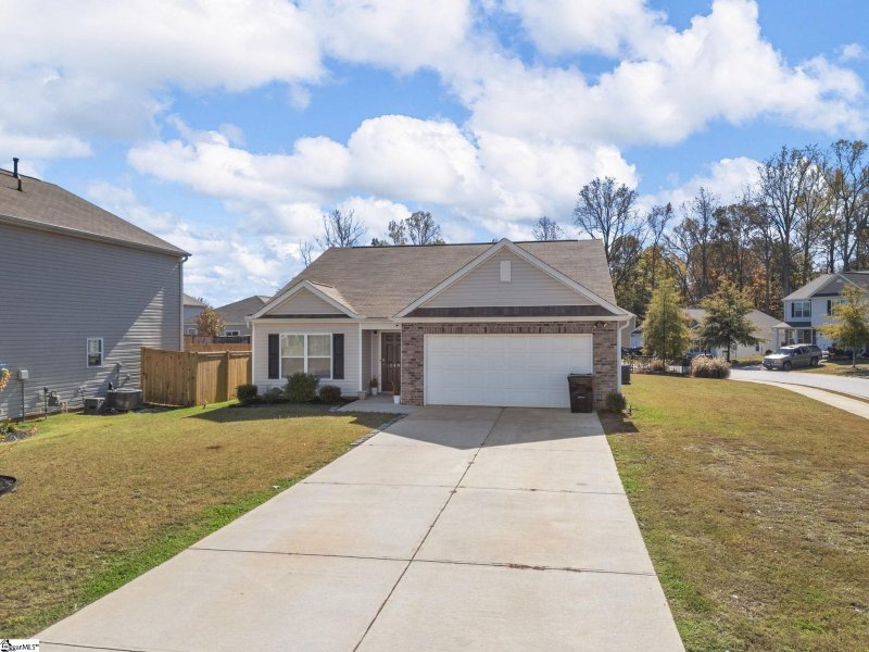 Property image 4 of 149 Poplarville Drive in Cambridge Walk, Piedmont, SC 29673