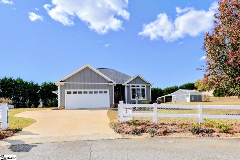 Lone Oak, Greer Community